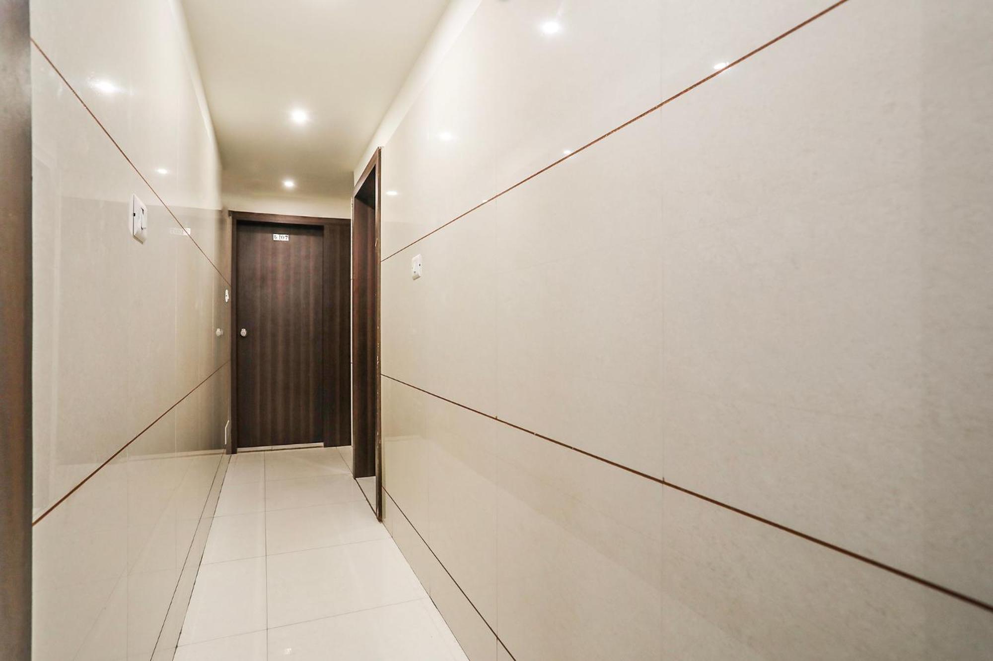 Fabhotel Sk Rajkot Bagian luar foto