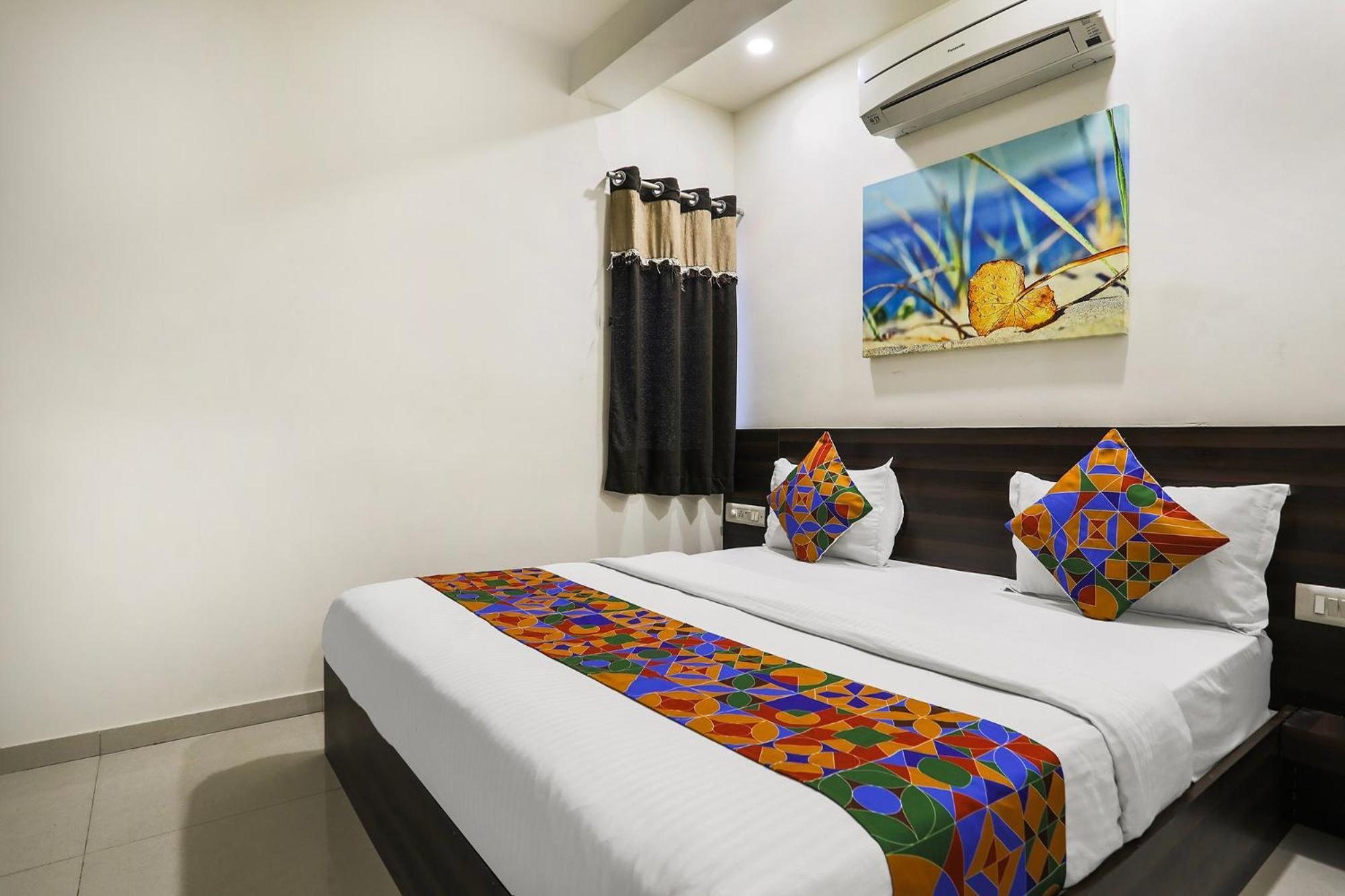 Fabhotel Sk Rajkot Bagian luar foto